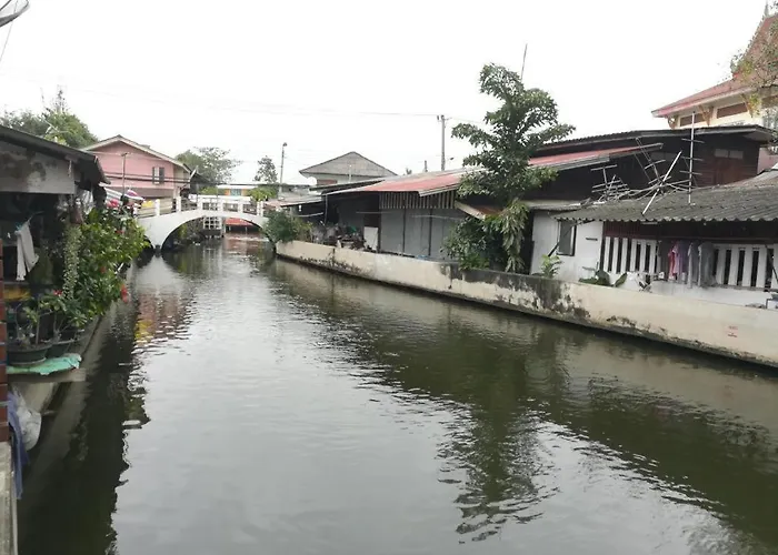 호텔 Aiims Tales Canal Boutique House 4*