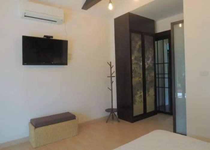 Hotel Aiims Tales Canal Boutique House